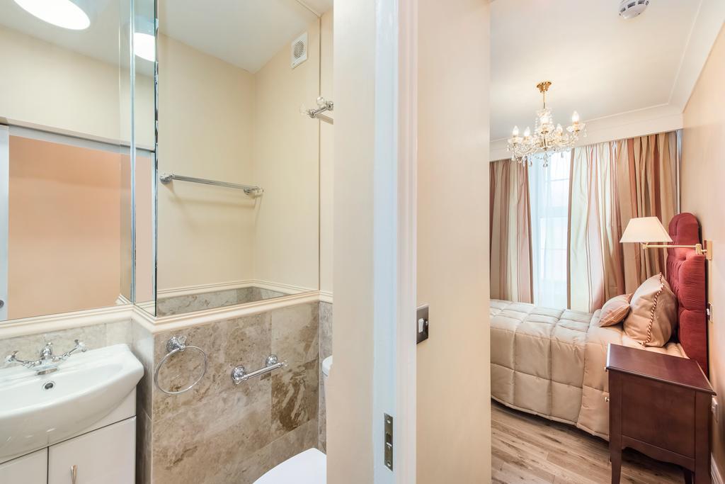 London Residence Luaran gambar